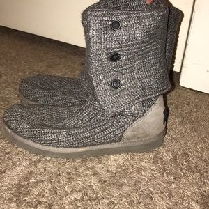 Gray knit Ugg boots